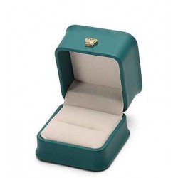 Size is Size6 gold Claddagh Rings for man Heart Cut Ring with Ring box