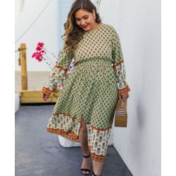 Size is 1XL Plus Size Floral Slit Front Boho Maxi Dresses With Sleeves